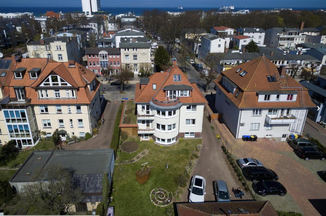 Ferienwohnungen Warnemuende Росток Екстер'єр фото